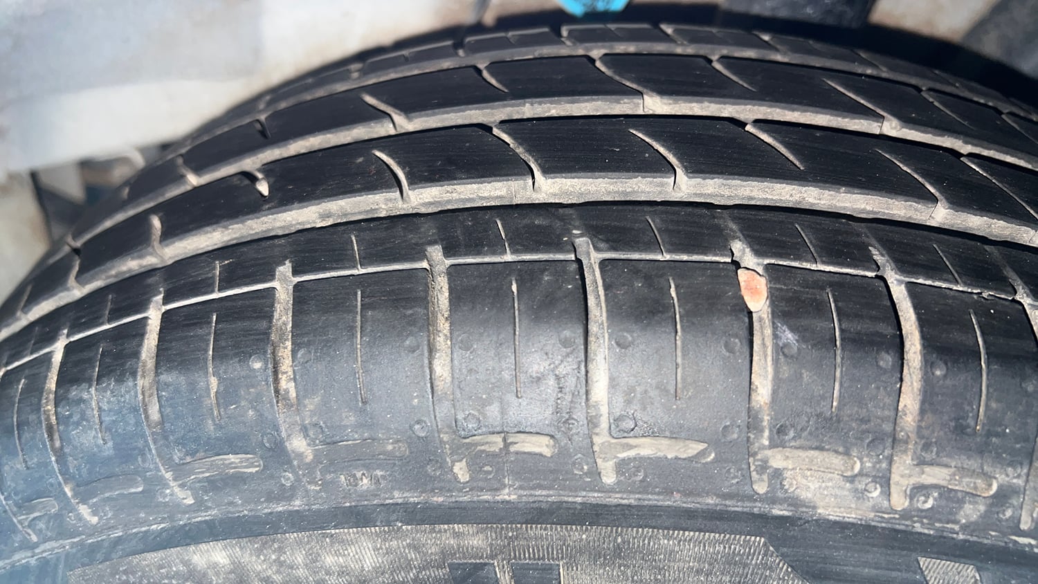 Used 2026 Hyundai Grand i10 Nios Sportz 1.2 Hy-CNG Duo Cng Manual tyres LEFT REAR TYRE TREAD VIEW