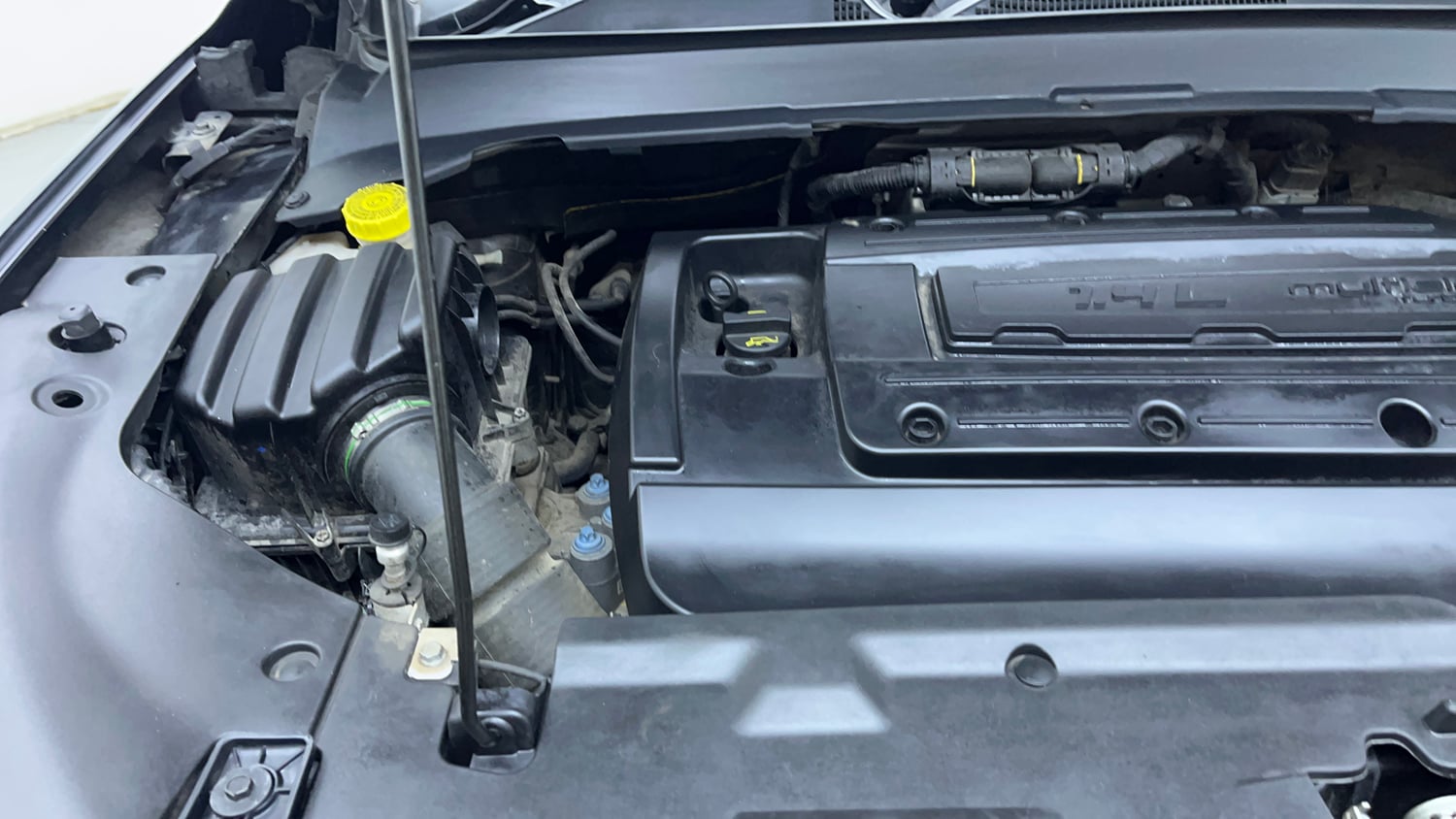 Used 2022 Jeep Compass Model S (O) 1.4 Petrol DCT Petrol Automatic engine ENGINE RIGHT SIDE VIEW