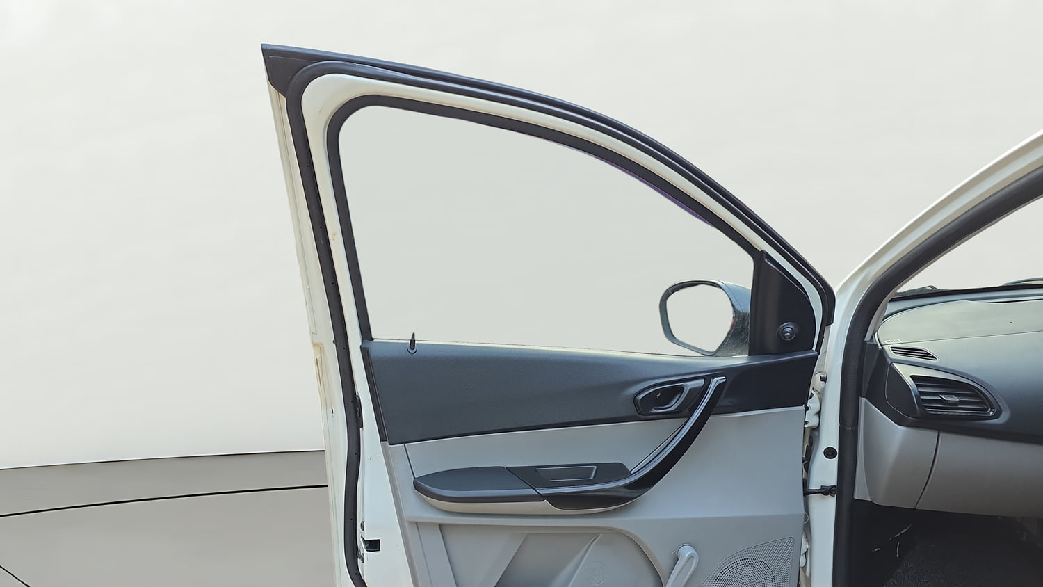 Used 2020 Tata Tiago XE Petrol Manual interior LEFT FRONT DOOR OPEN VIEW