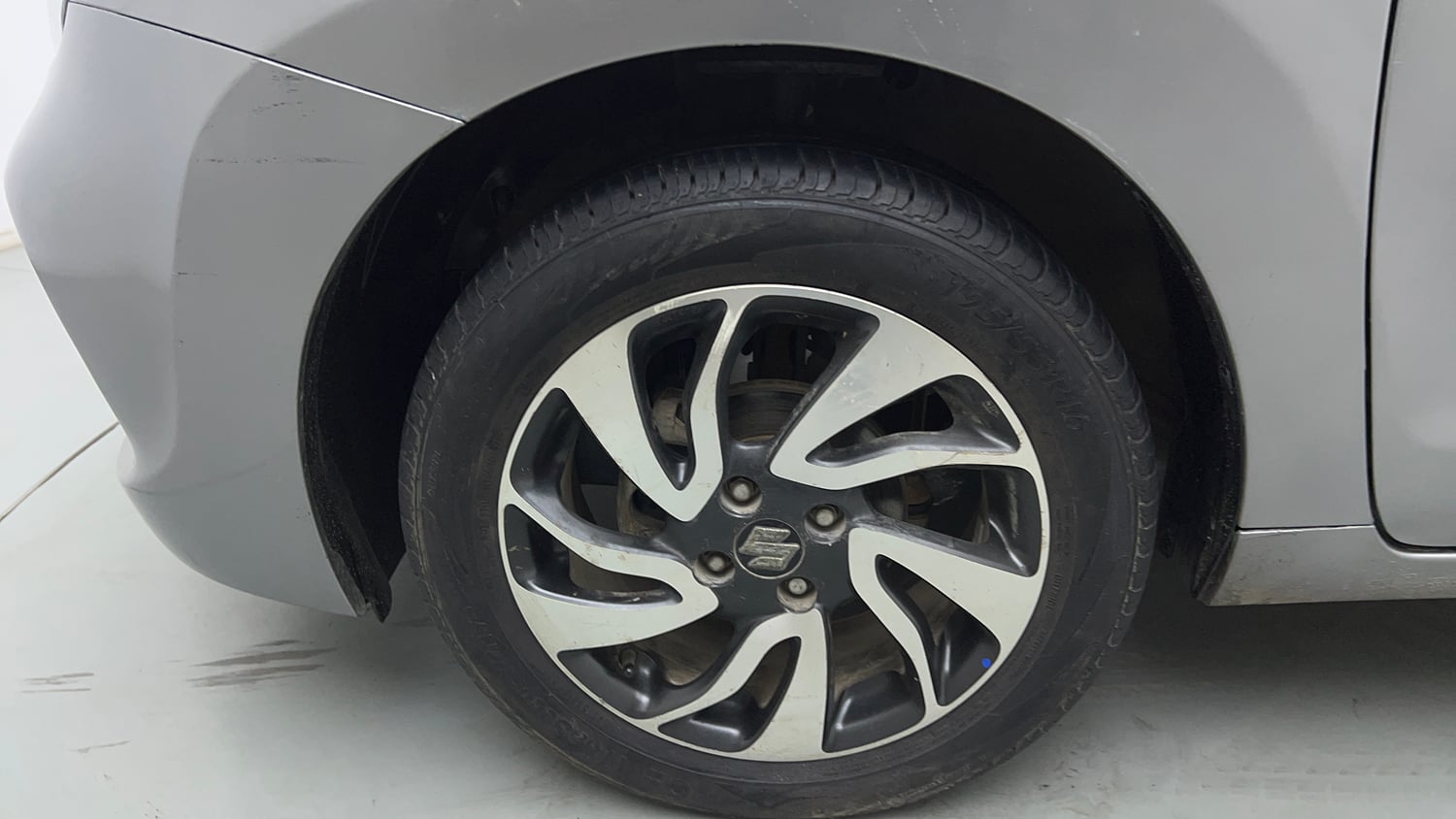 Used 2019 Maruti Suzuki Baleno Alpha Petrol Manual tyres LEFT FRONT TYRE RIM VIEW