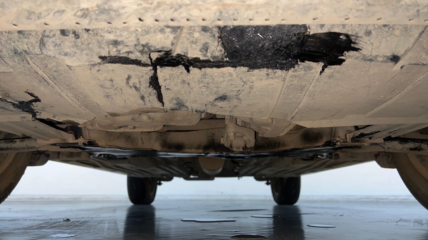 Used 2023 Maruti Suzuki Grand Vitara Zeta Plus Intelligent Hybrid eCVT Hybrid Automatic extra FRONT LEFT UNDERBODY VIEW