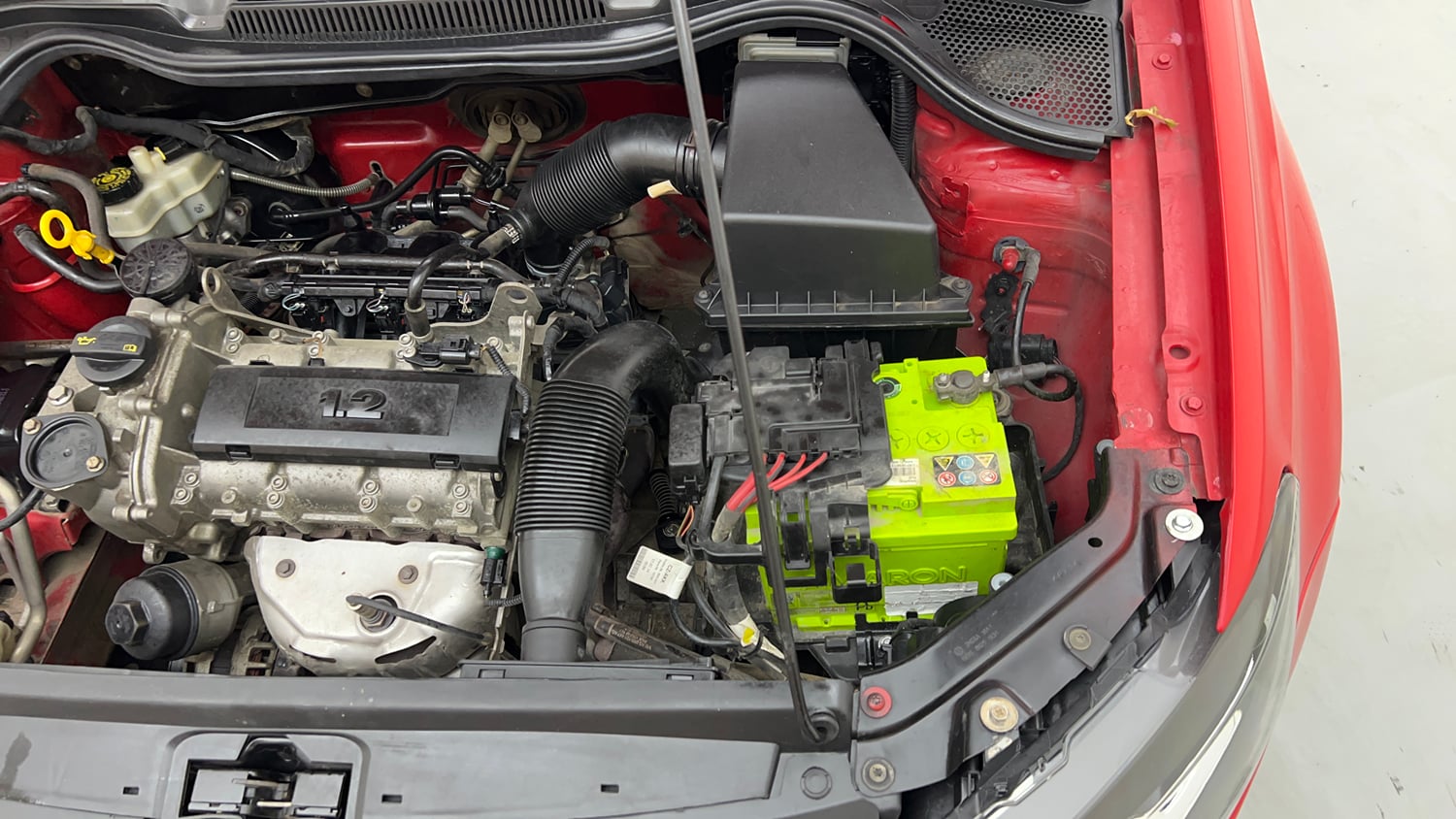 Used 2015 Volkswagen Polo Highline1.2L (P) Petrol Manual engine ENGINE LEFT SIDE VIEW