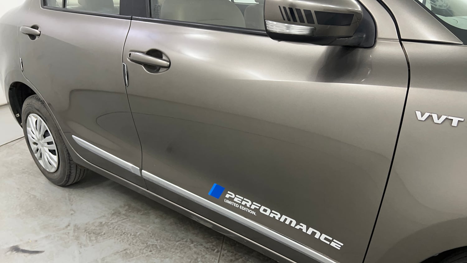Used 2019 Maruti Suzuki Dzire VXi Petrol Manual dents MINOR SCRATCH