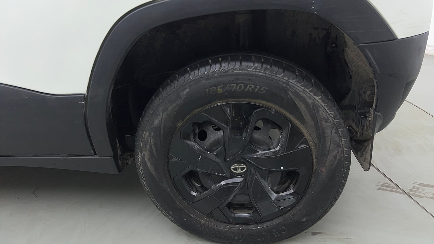 Used 2023 Tata Punch Adventure MT Petrol Manual tyres LEFT REAR TYRE RIM VIEW
