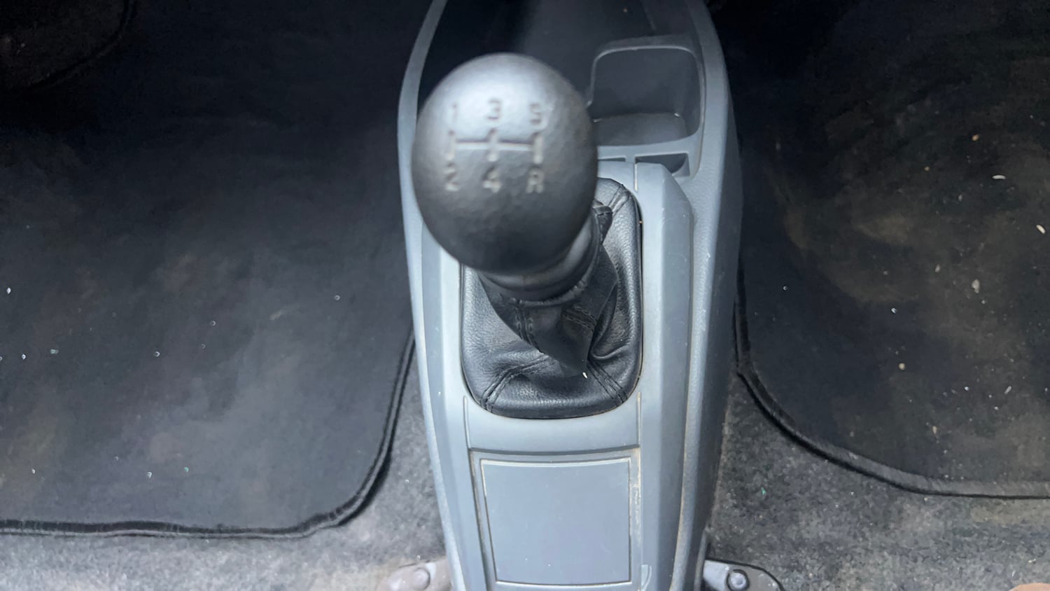 Used 2013 Maruti Suzuki Alto 800 Lx Petrol Manual interior GEAR  KNOB VIEW