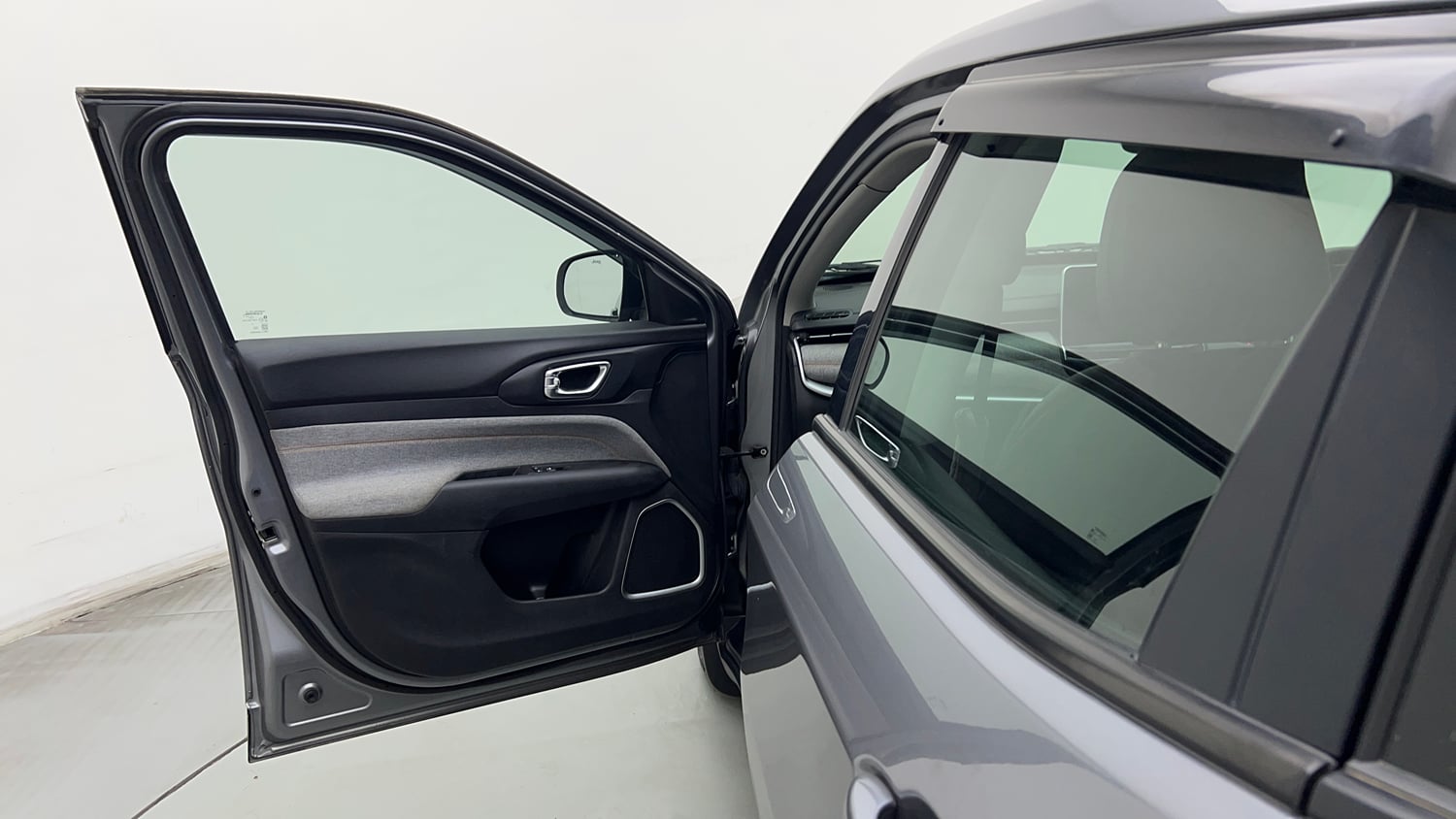 Used 2022 Jeep Compass Sport 1.4 Petrol Petrol Manual interior LEFT FRONT DOOR OPEN VIEW