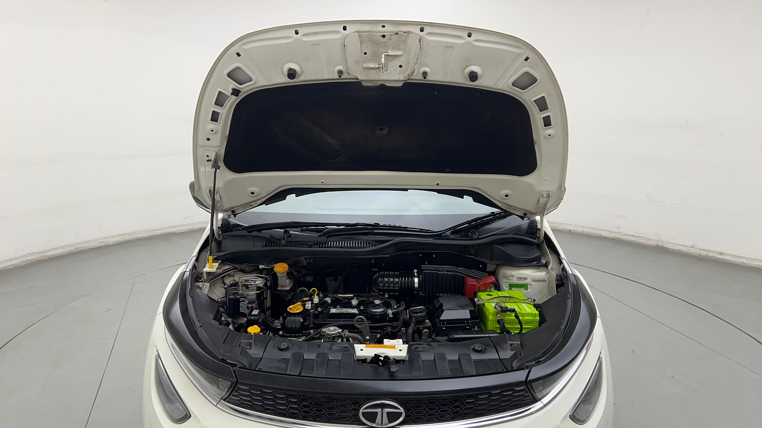 Used 2022 Tata Altroz XZA Plus Petrol Petrol Automatic engine ENGINE & BONNET OPEN FRONT VIEW