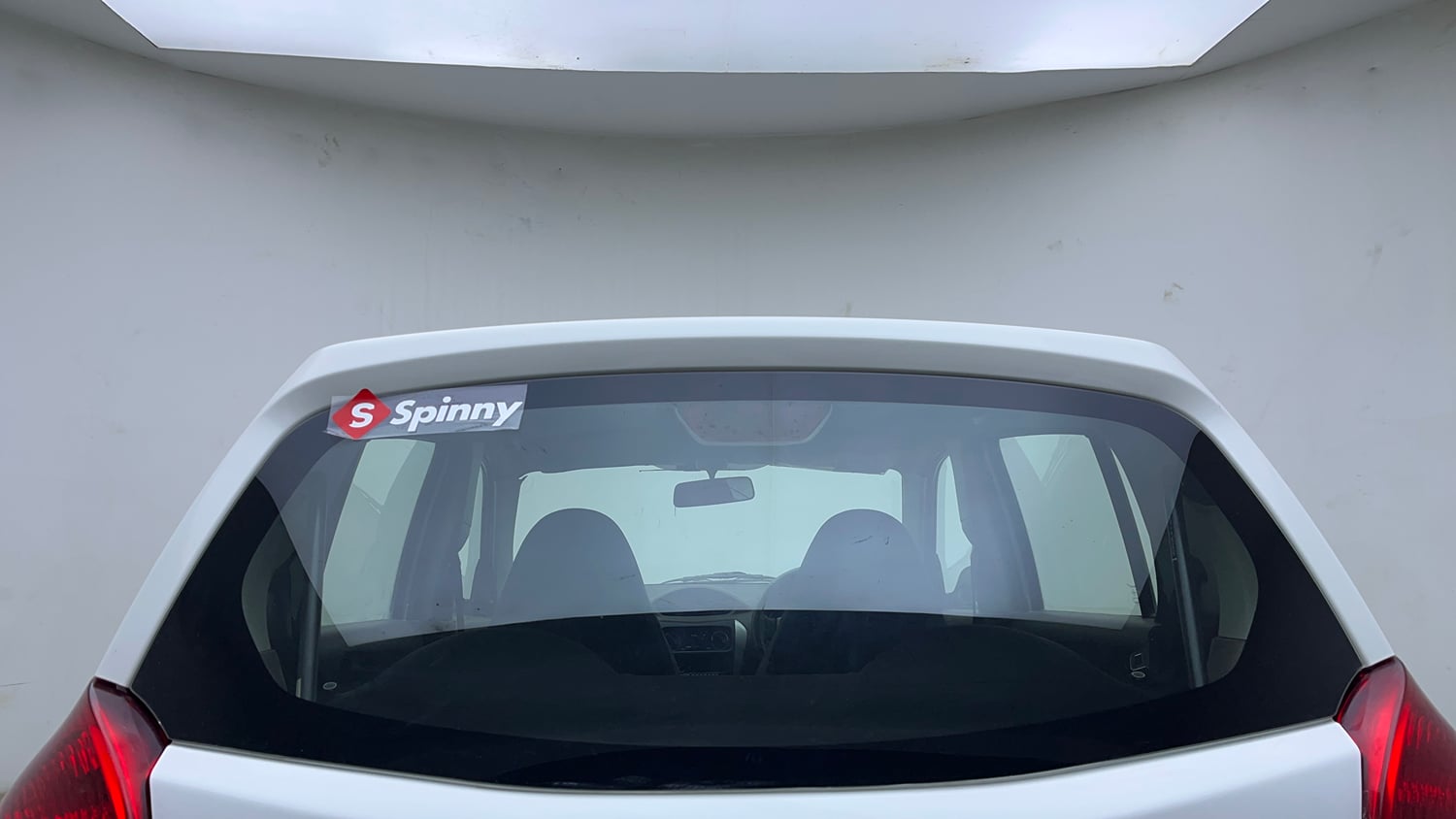 Used 2013 Maruti Suzuki Alto 800 Lxi Petrol Manual exterior BACK WINDSHIELD VIEW