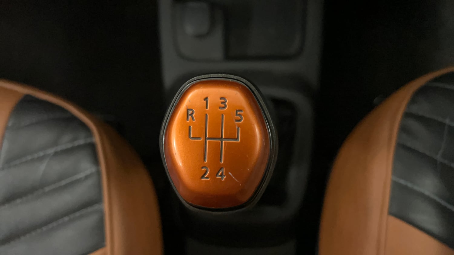 Used 2018 Renault Kwid CLIMBER 1.0 Petrol Manual interior GEAR  KNOB VIEW