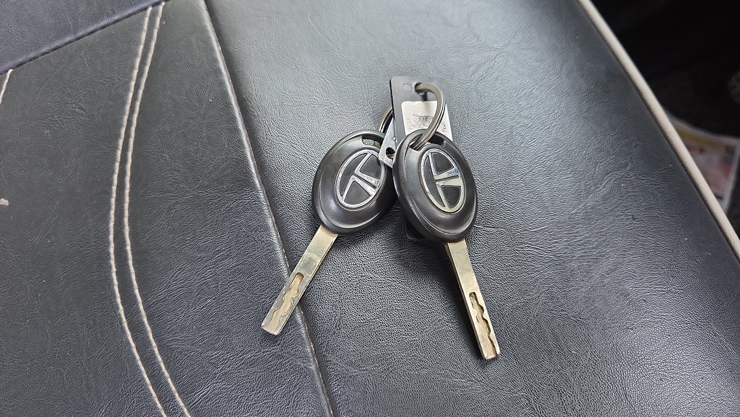 Used 2020 Tata Tiago XE Petrol Manual extra CAR KEY VIEW