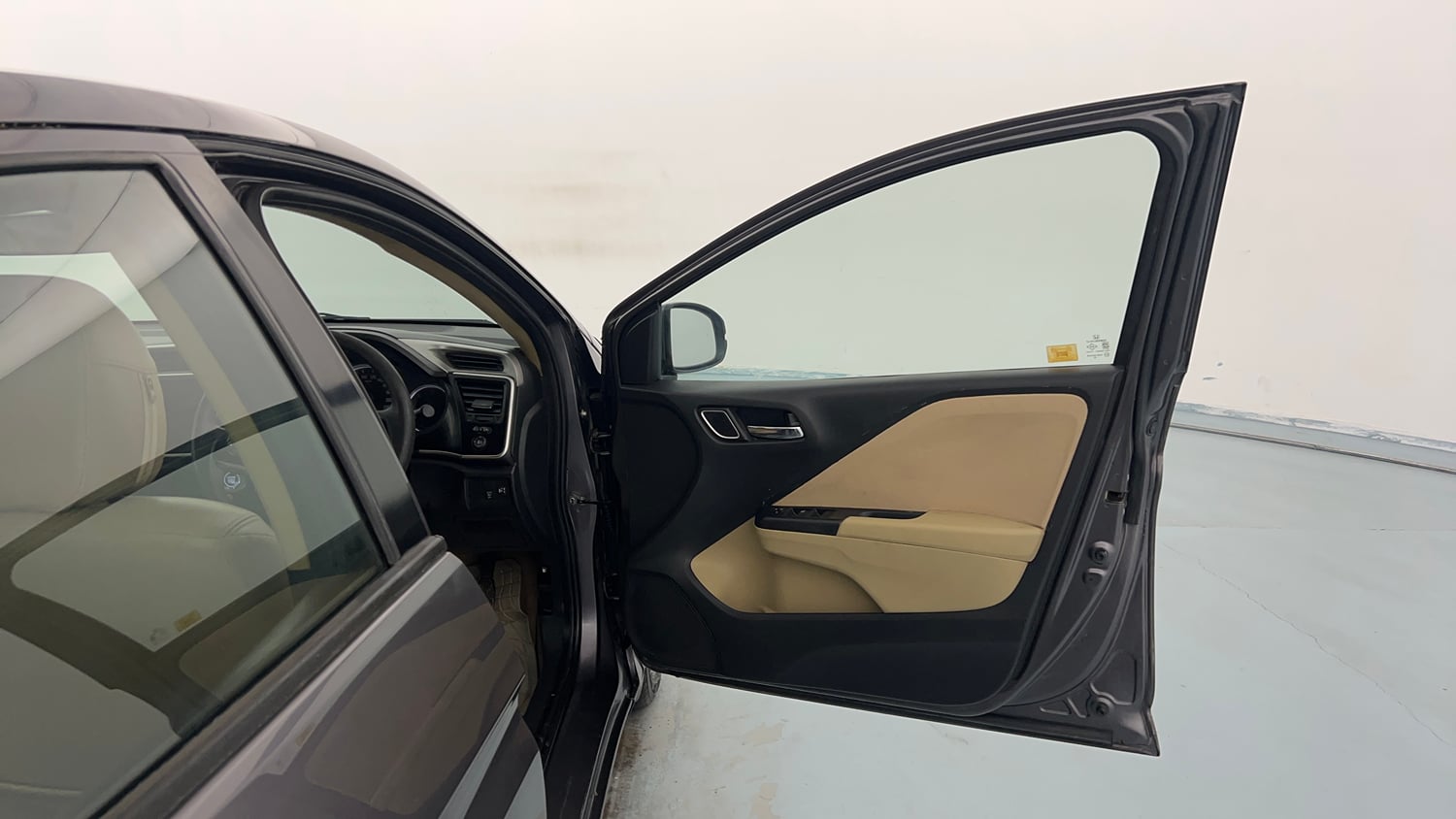 Used 2018 Honda City V Petrol Petrol Manual interior RIGHT FRONT DOOR OPEN VIEW