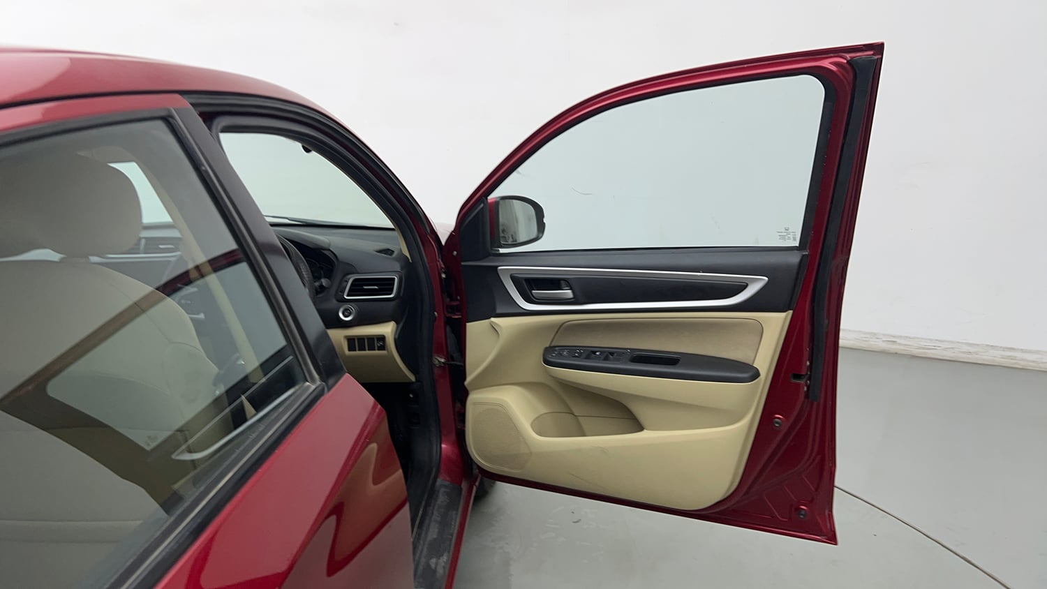 Used 2022 Honda Amaze VX MT 1.2 Petrol Petrol Manual interior RIGHT FRONT DOOR OPEN VIEW