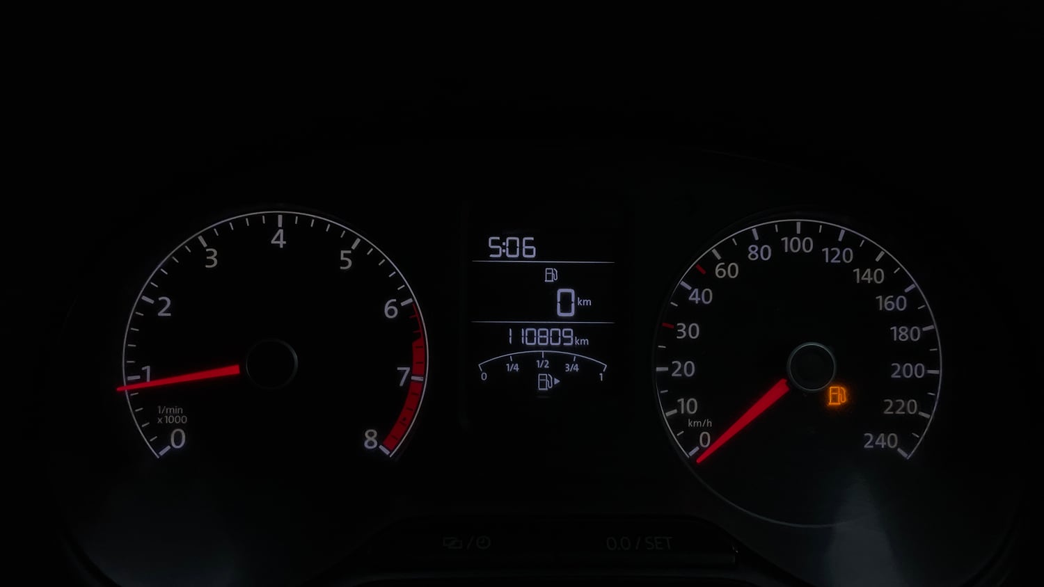Used 2014 Volkswagen Polo Comfortline 1.2L (P) Petrol Manual interior CLUSTERMETER VIEW