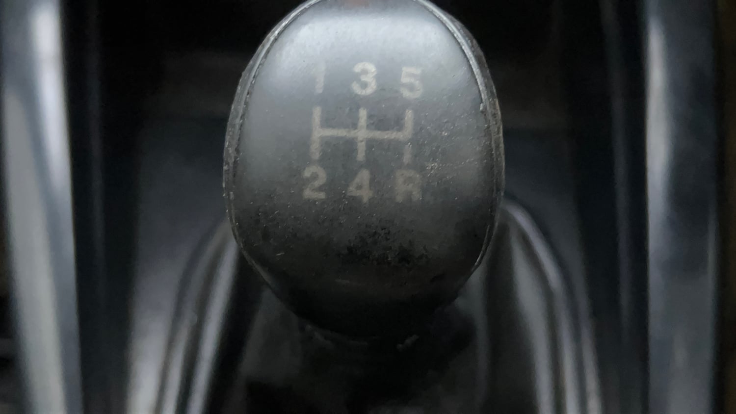 Used 2018 Ford EcoSport Trend 1.5L TDCi Diesel Manual interior GEAR  KNOB VIEW