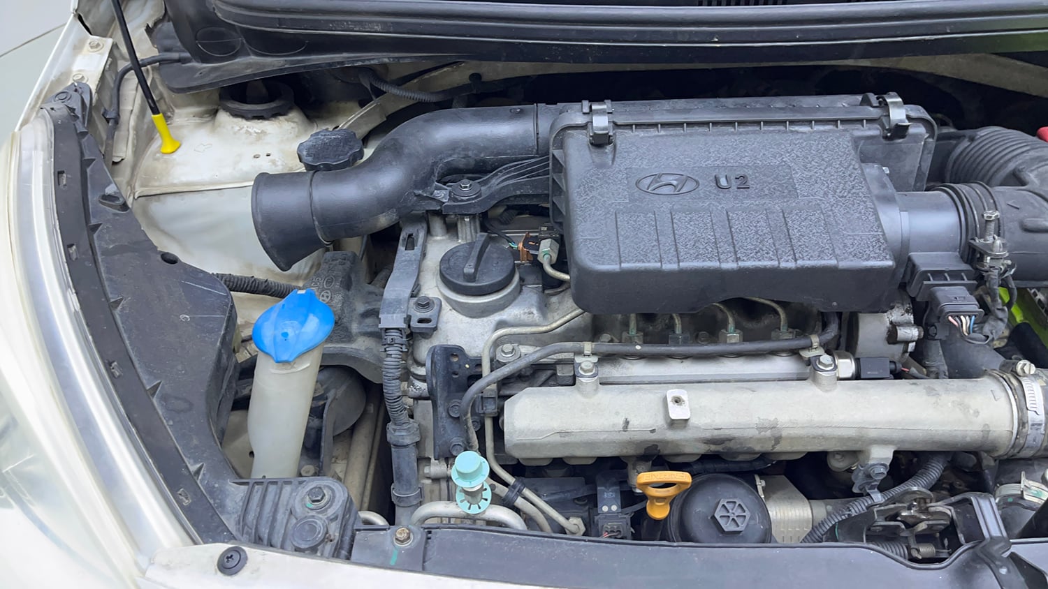 Used 2015 Hyundai Grand i10 Asta 1.1 CRDi Diesel Manual engine ENGINE RIGHT SIDE VIEW