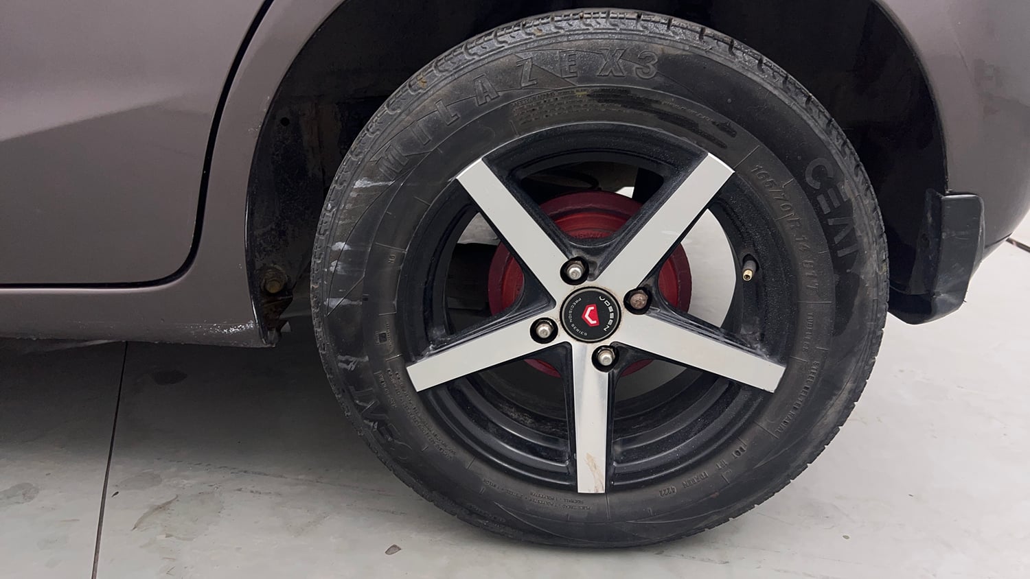 Used 2016 Honda Brio S MT Petrol Manual tyres LEFT REAR TYRE RIM VIEW