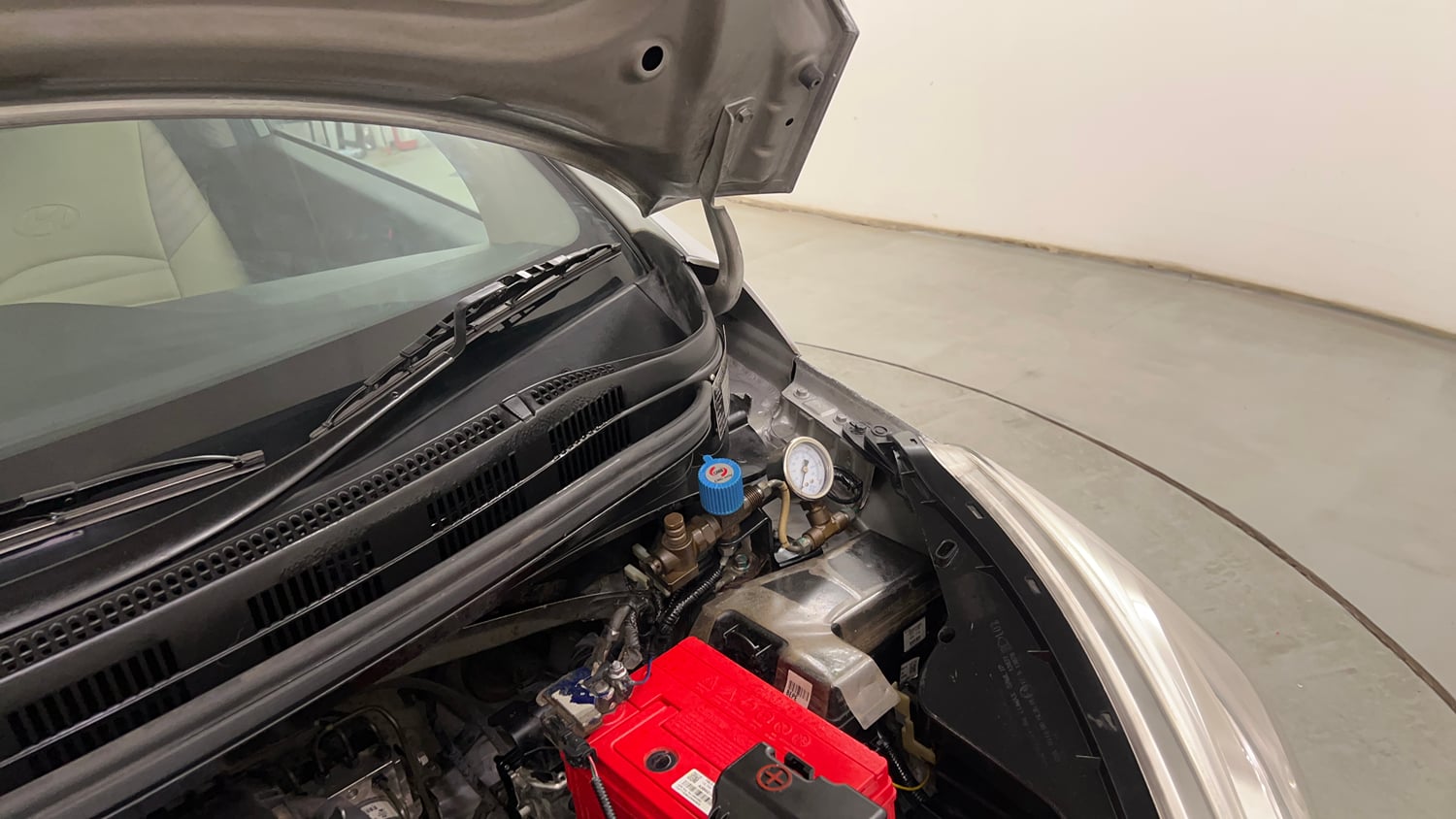 Used 2019 Hyundai Grand i10 Magna 1.2 Kappa VTVT CNG Cng Manual engine ENGINE LEFT SIDE HINGE & APRON VIEW