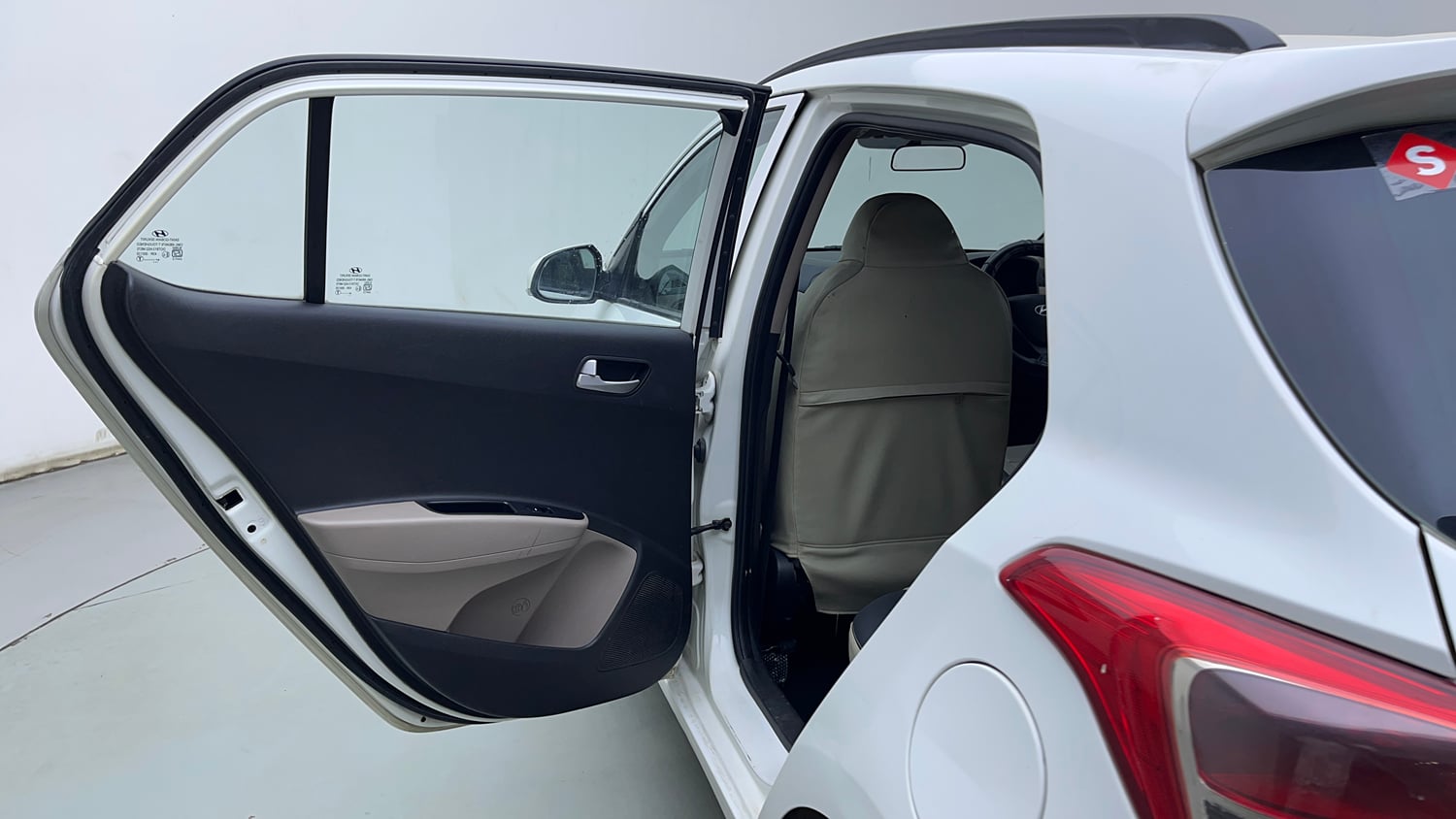 Used 2015 Hyundai Grand i10 Asta 1.1 CRDi Diesel Manual interior LEFT REAR DOOR OPEN VIEW