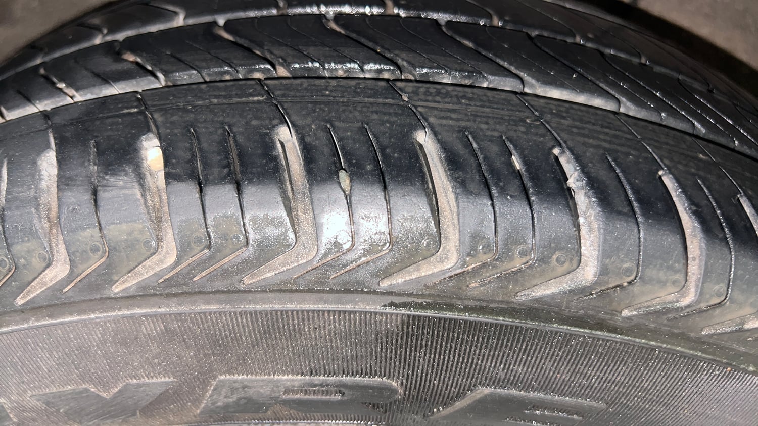 Used 2014 Hyundai i20 Sportz 1.2 Petrol Manual tyres RIGHT REAR TYRE TREAD VIEW