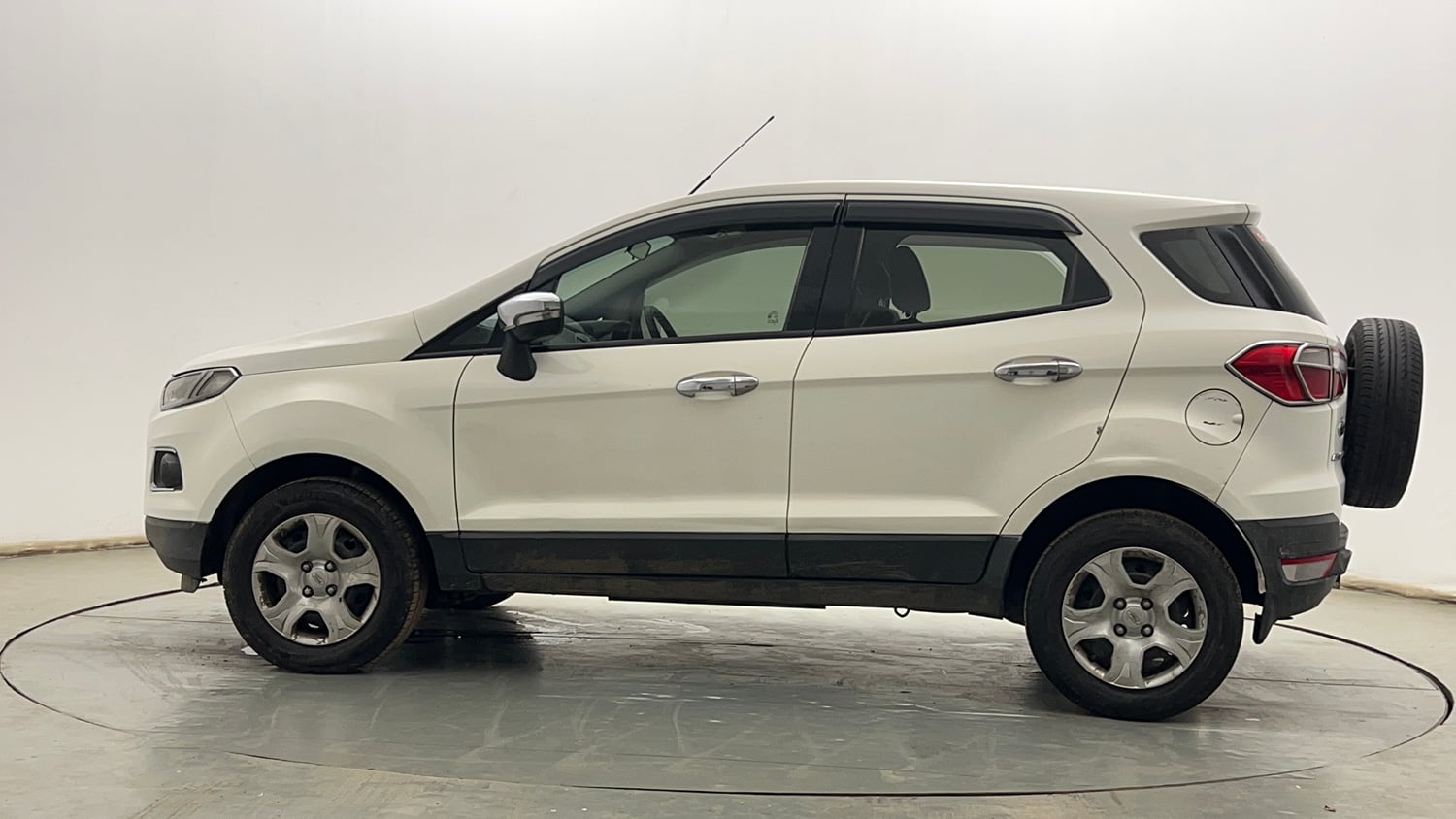Used 2018 Ford EcoSport Trend 1.5L TDCi Diesel Manual exterior LEFT SIDE VIEW