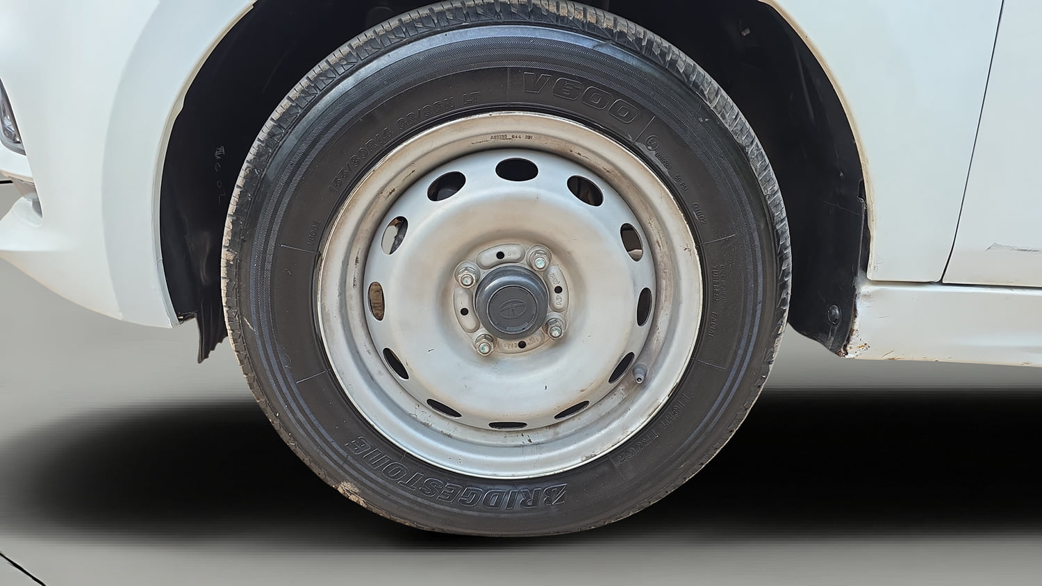 Used 2020 Tata Tiago XE Petrol Manual tyres LEFT FRONT TYRE RIM VIEW