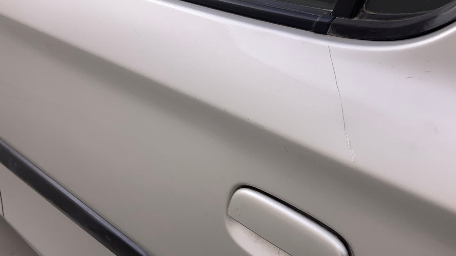 Used 2023 Maruti Suzuki Alto 800 VXi Petrol Manual dents MINOR SCRATCH