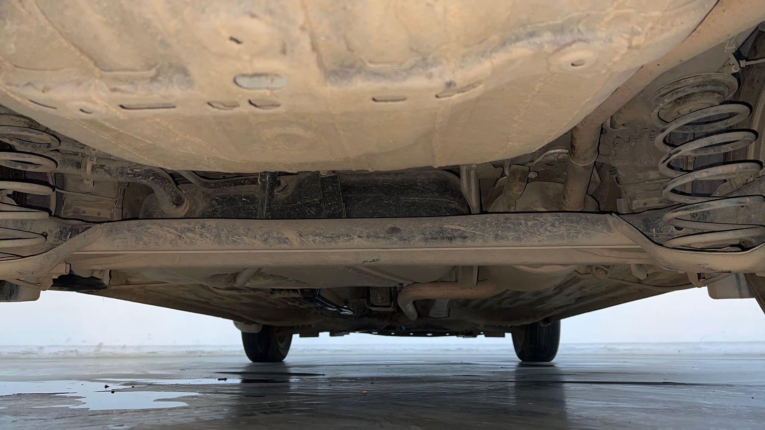 Used 2022 Honda Amaze VX MT 1.2 Petrol Petrol Manual extra REAR UNDERBODY VIEW (TAKEN FROM REAR)