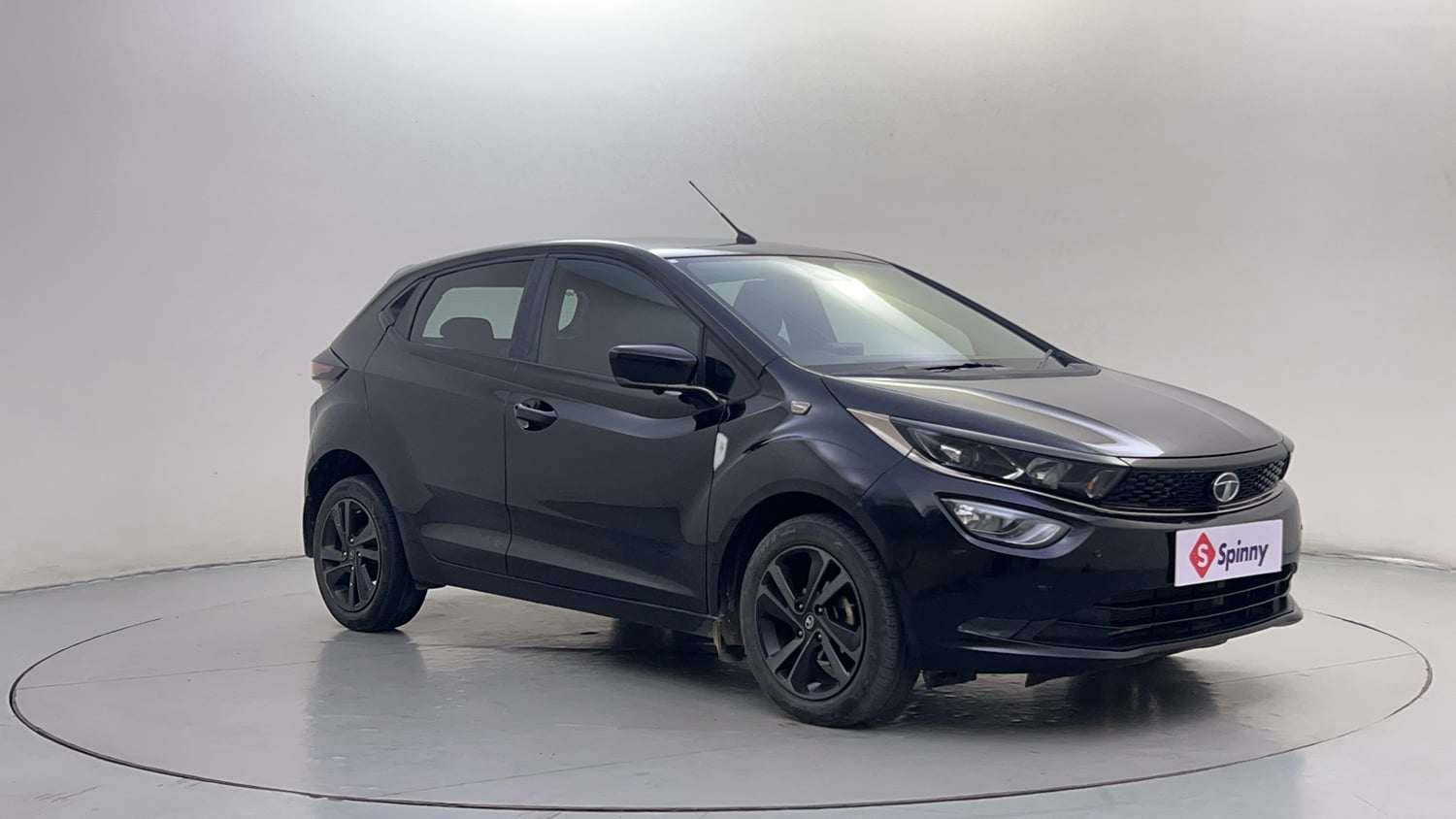 Used 2022 Tata Altroz XZ Plus i-Turbo Petrol Dark Edition Petrol Manual exterior RIGHT FRONT CORNER VIEW