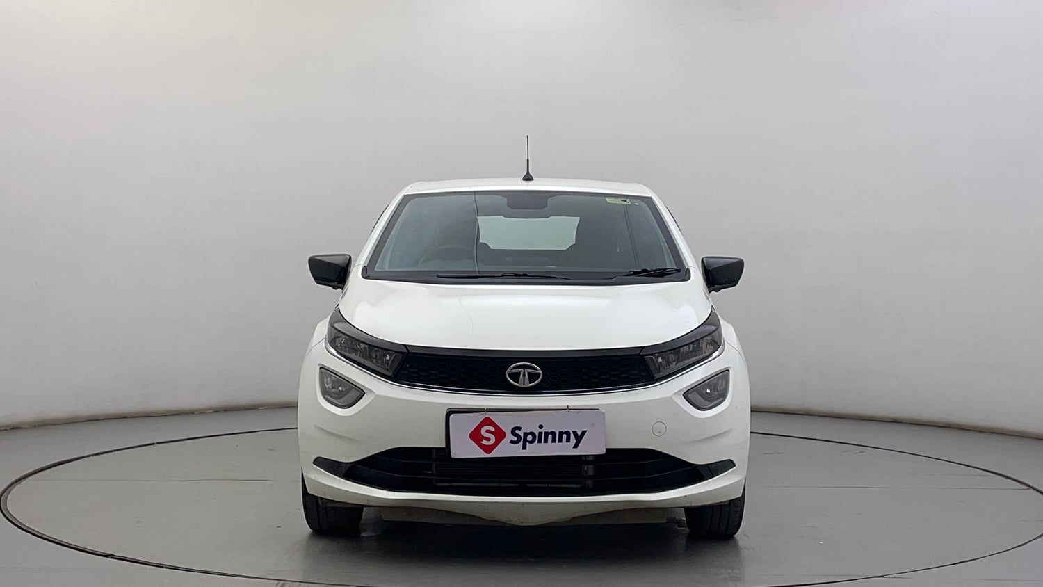 Used 2020 Tata Altroz XT Petrol Petrol Manual exterior FRONT VIEW