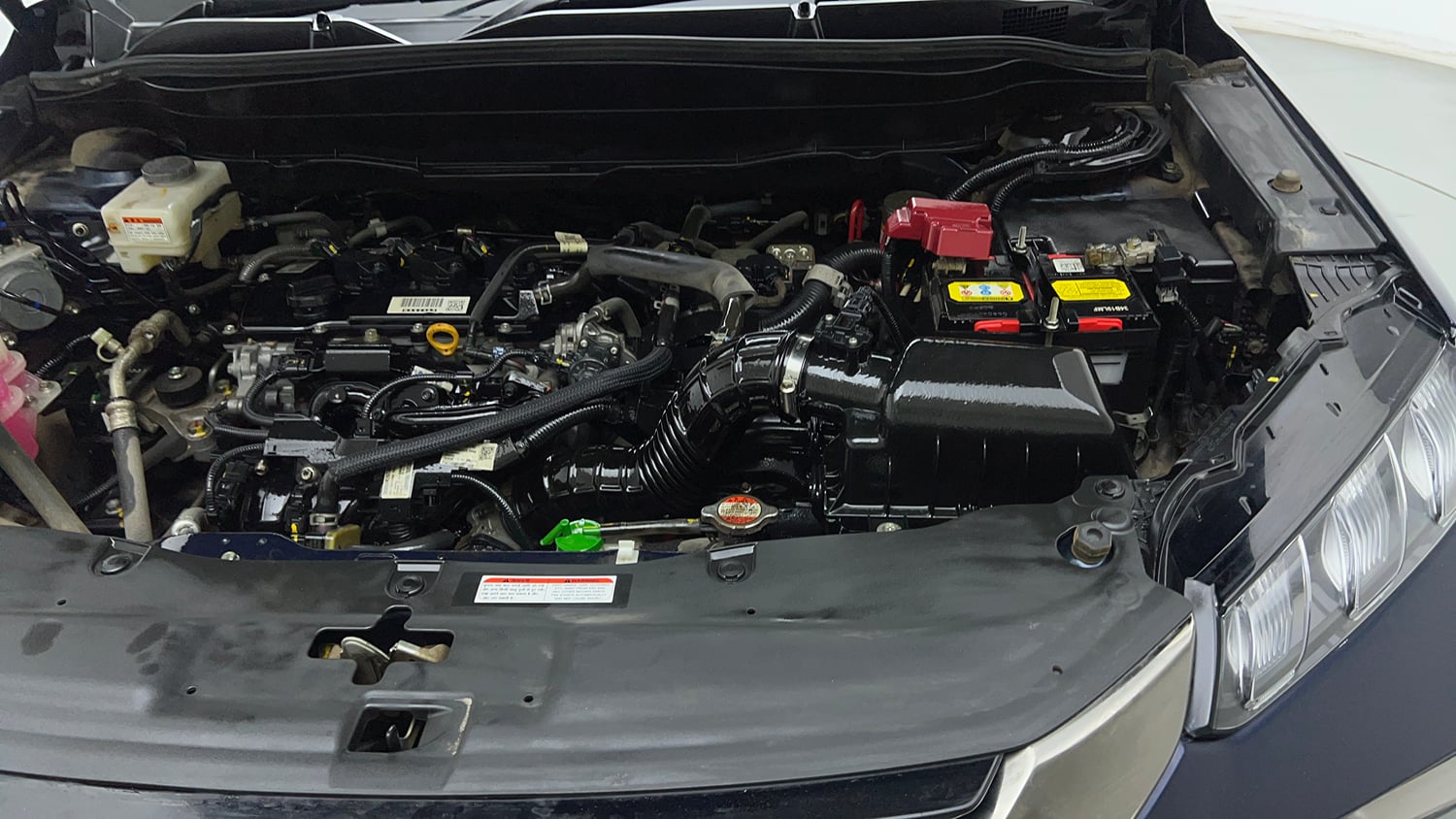 Used 2023 Maruti Suzuki Grand Vitara Zeta Plus Intelligent Hybrid eCVT Hybrid Automatic engine ENGINE LEFT SIDE VIEW