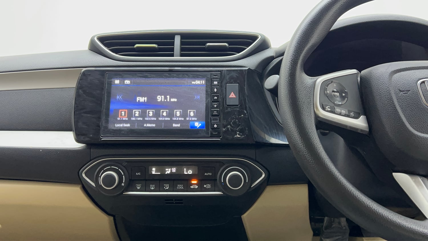 Used 2023 Honda Amaze VX 1.2 Petrol CVT Petrol Automatic interior MUSIC SYSTEM & AC CONTROL VIEW