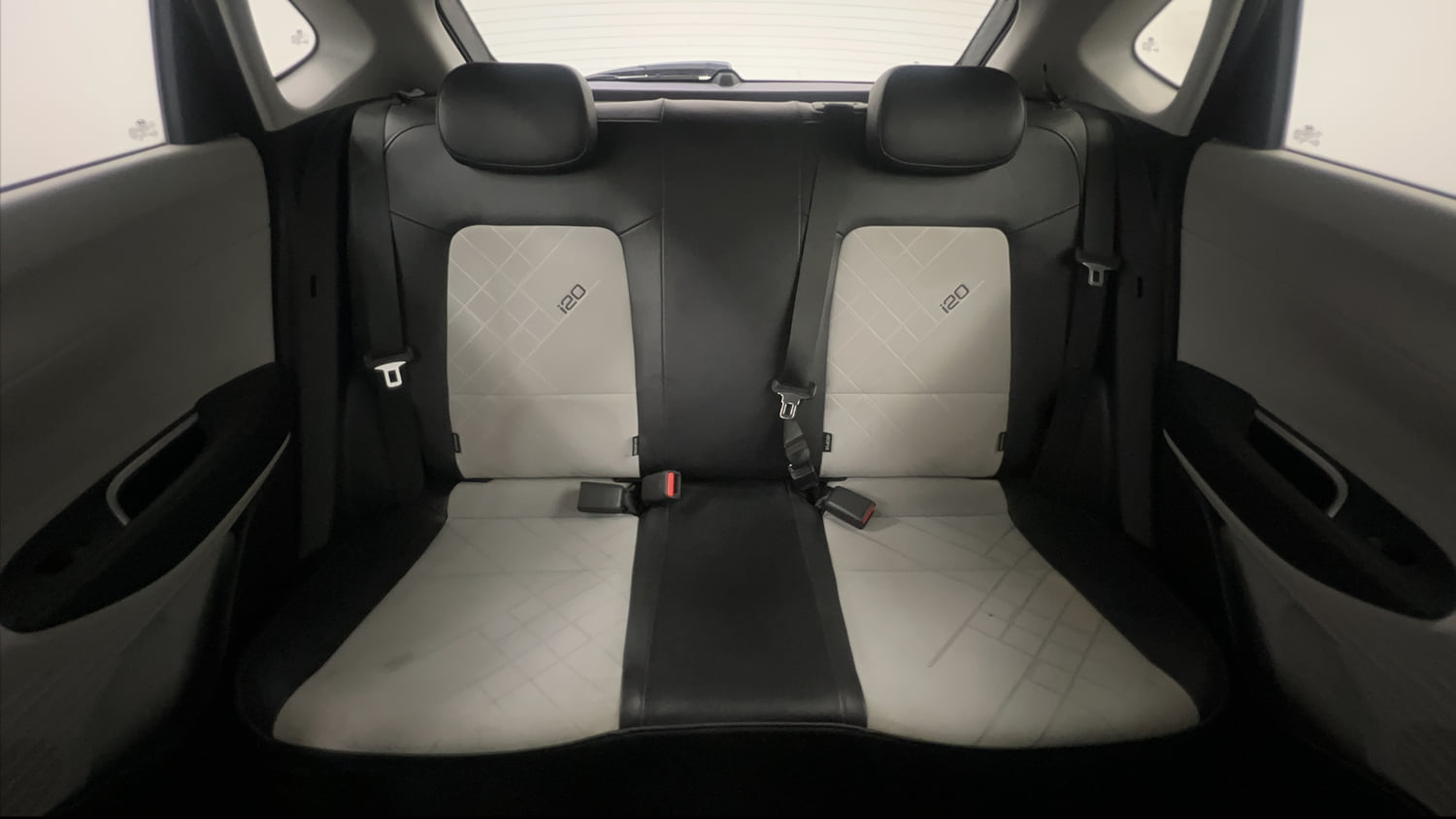 Used 2023 Hyundai New i20 Asta (O) 1.2 IVT Petrol Automatic interior REAR SEAT CONDITION VIEW