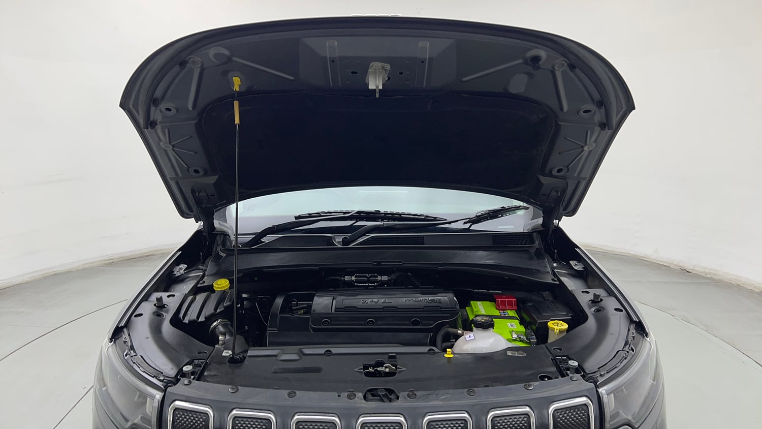 Used 2022 Jeep Compass Sport 1.4 Petrol Petrol Manual engine ENGINE & BONNET OPEN FRONT VIEW