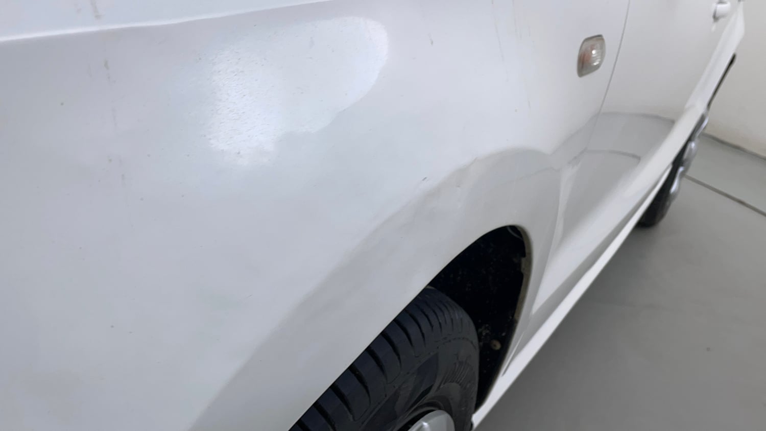 Used 2014 Volkswagen Polo Comfortline 1.2L (P) Petrol Manual dents MINOR DENT