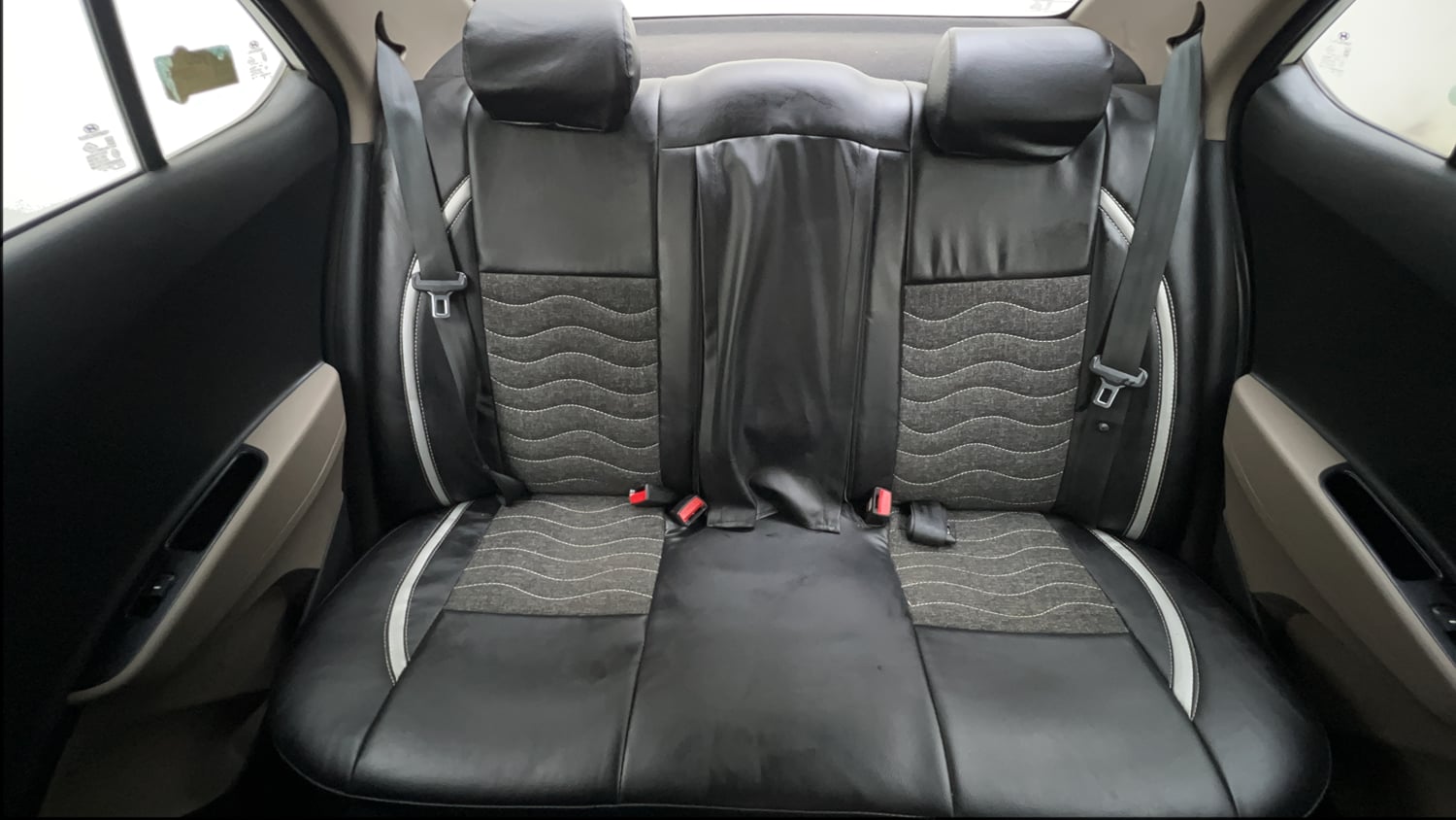 Used 2018 Hyundai Xcent SX Petrol Manual interior REAR SEAT CONDITION VIEW