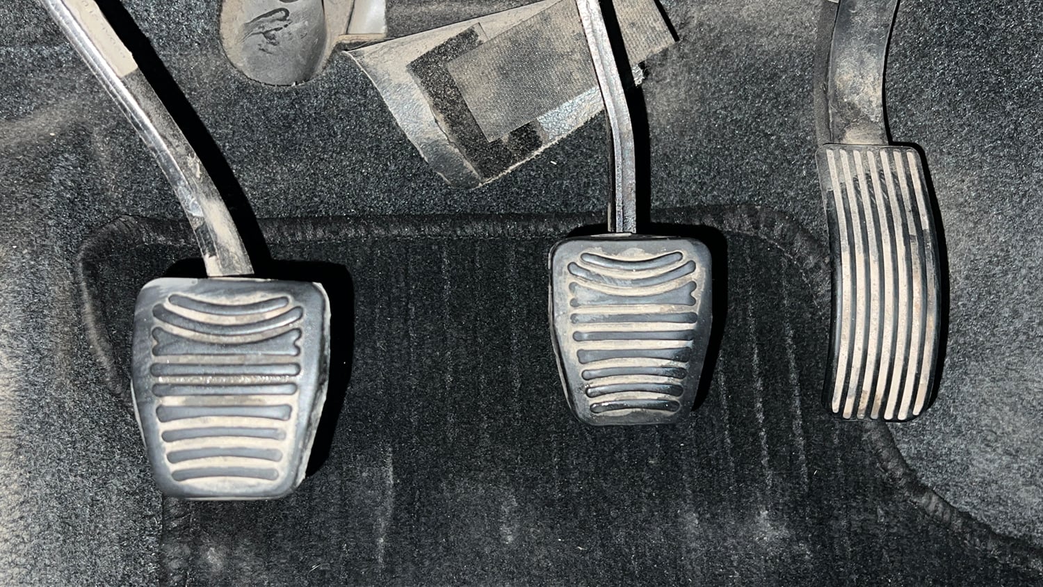 Used 2019 Mahindra XUV500 W5 Diesel Manual interior PEDALS VIEW