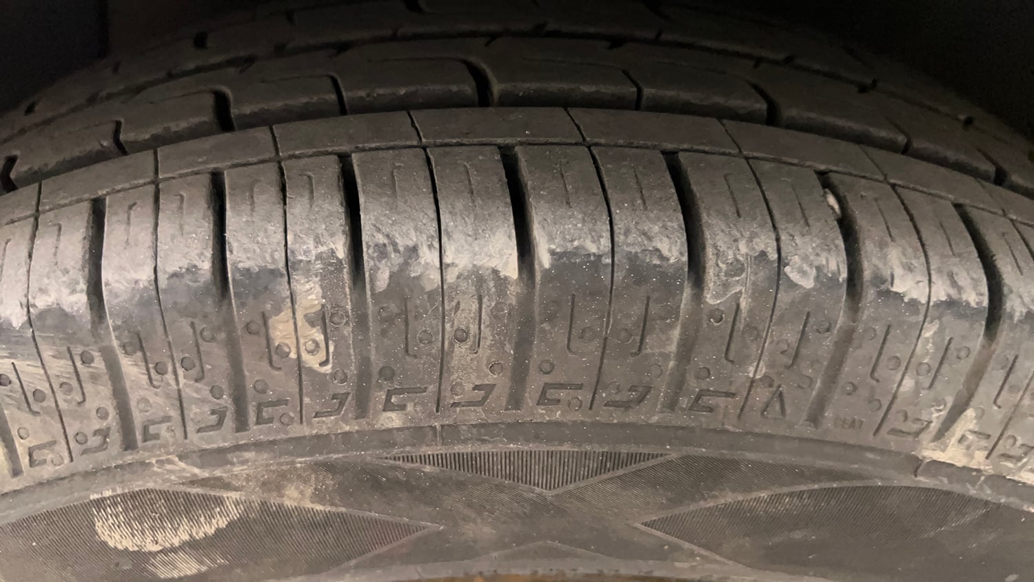 Used 2019 Hyundai Grand i10 Magna 1.2 Kappa VTVT CNG Cng Manual tyres LEFT FRONT TYRE TREAD VIEW