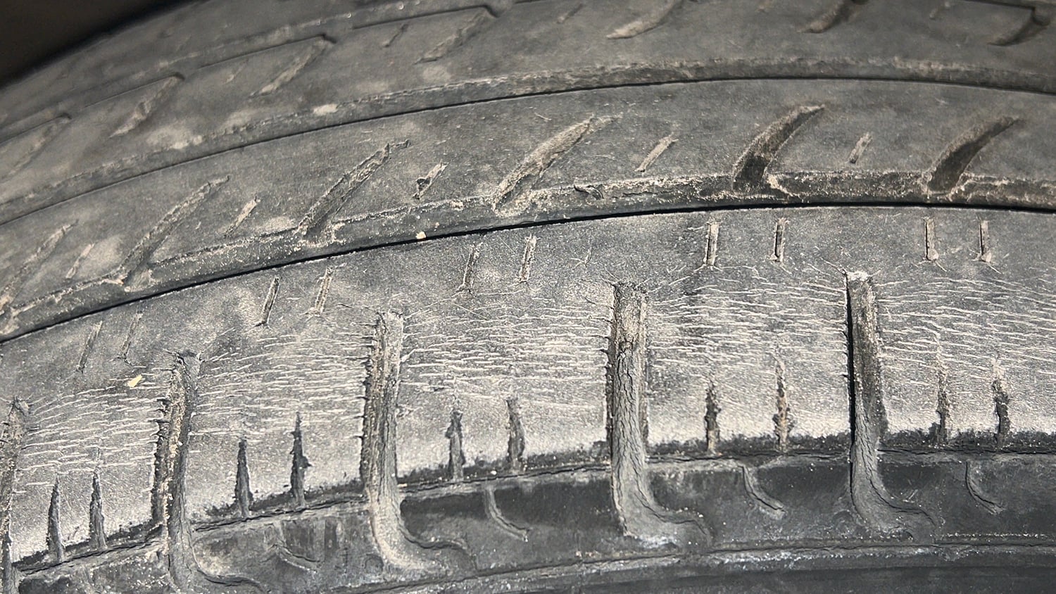 Used 2016 Honda Brio S MT Petrol Manual tyres RIGHT FRONT TYRE TREAD VIEW