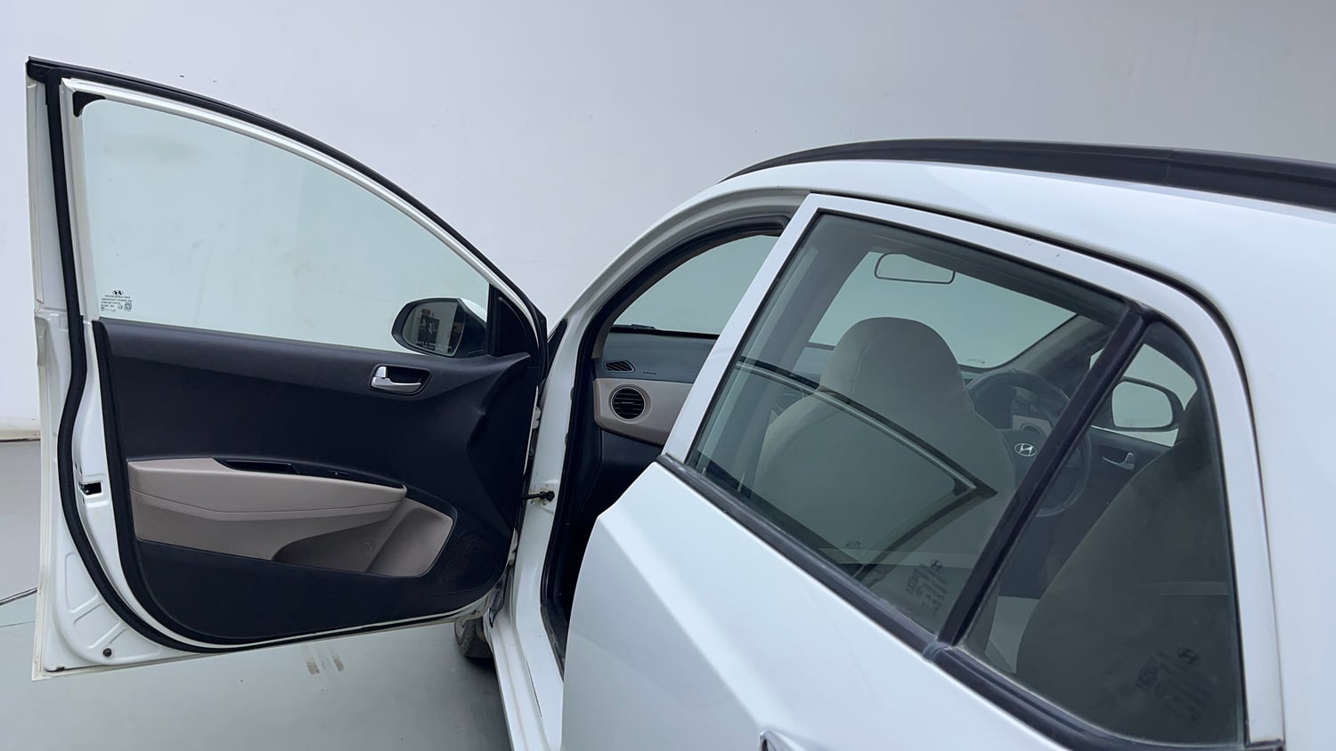 Used 2015 Hyundai Grand i10 Asta 1.1 CRDi Diesel Manual interior LEFT FRONT DOOR OPEN VIEW