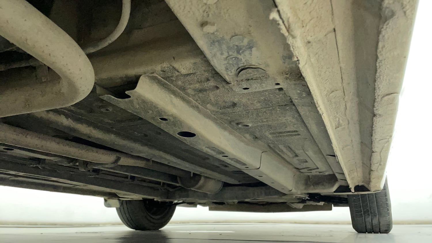 Used 2020 Tata Altroz XT Petrol Petrol Manual extra REAR RIGHT UNDERBODY VIEW