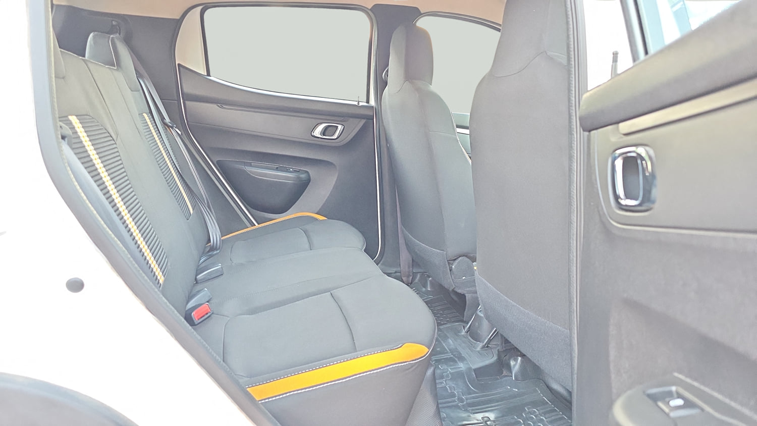 Used 2022 Renault Kwid CLIMBER Petrol Manual interior RIGHT SIDE REAR DOOR CABIN VIEW