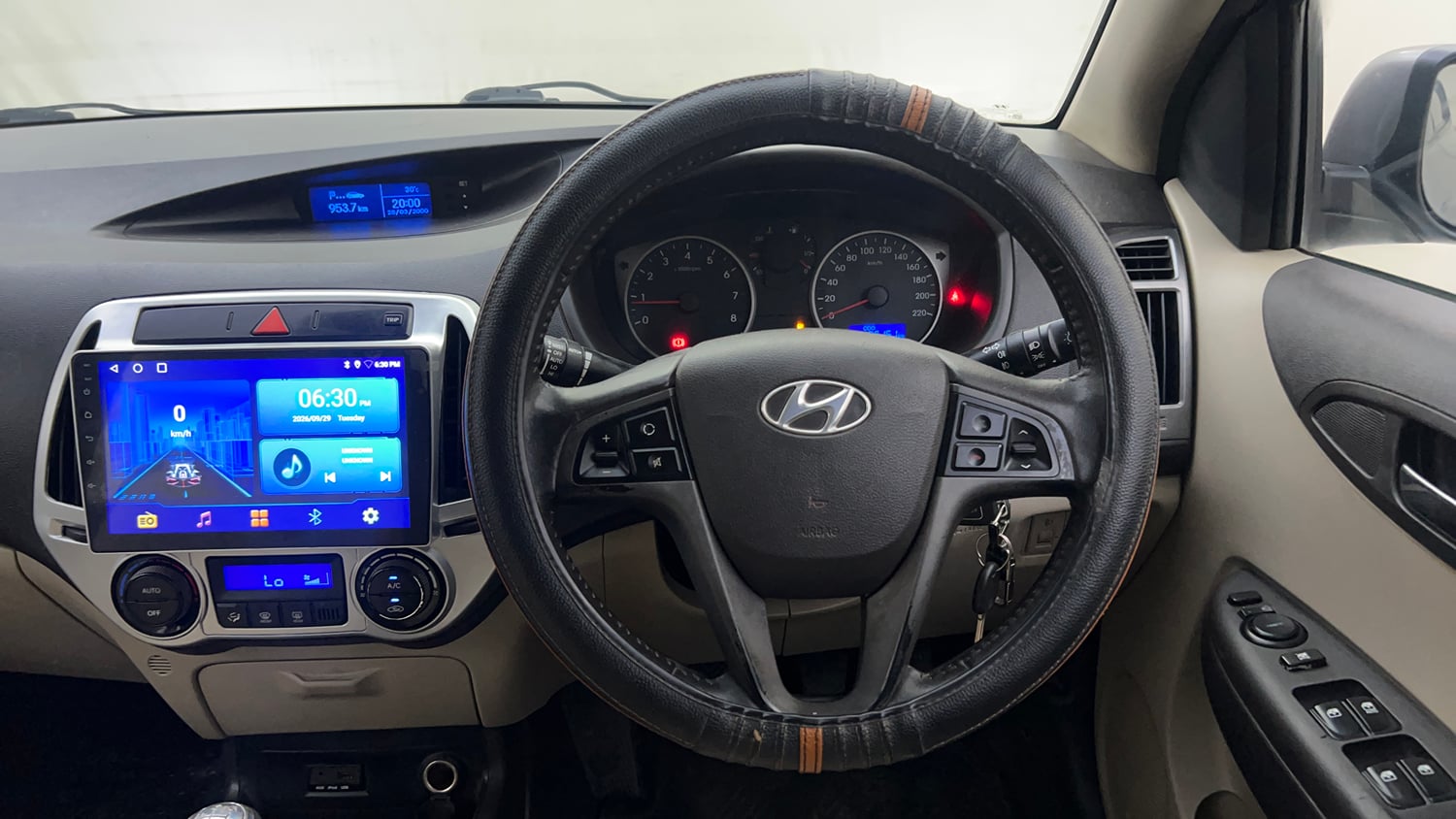 Used 2014 Hyundai i20 Sportz 1.2 Petrol Manual interior STEERING VIEW