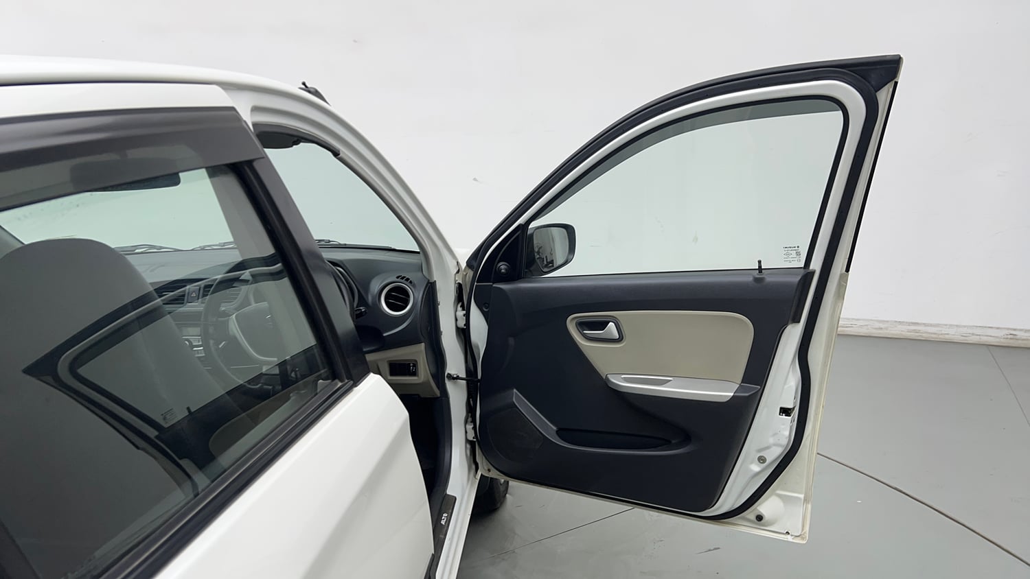 Used 2016 Maruti Suzuki Alto K10 VXi (O) Petrol Manual interior RIGHT FRONT DOOR OPEN VIEW