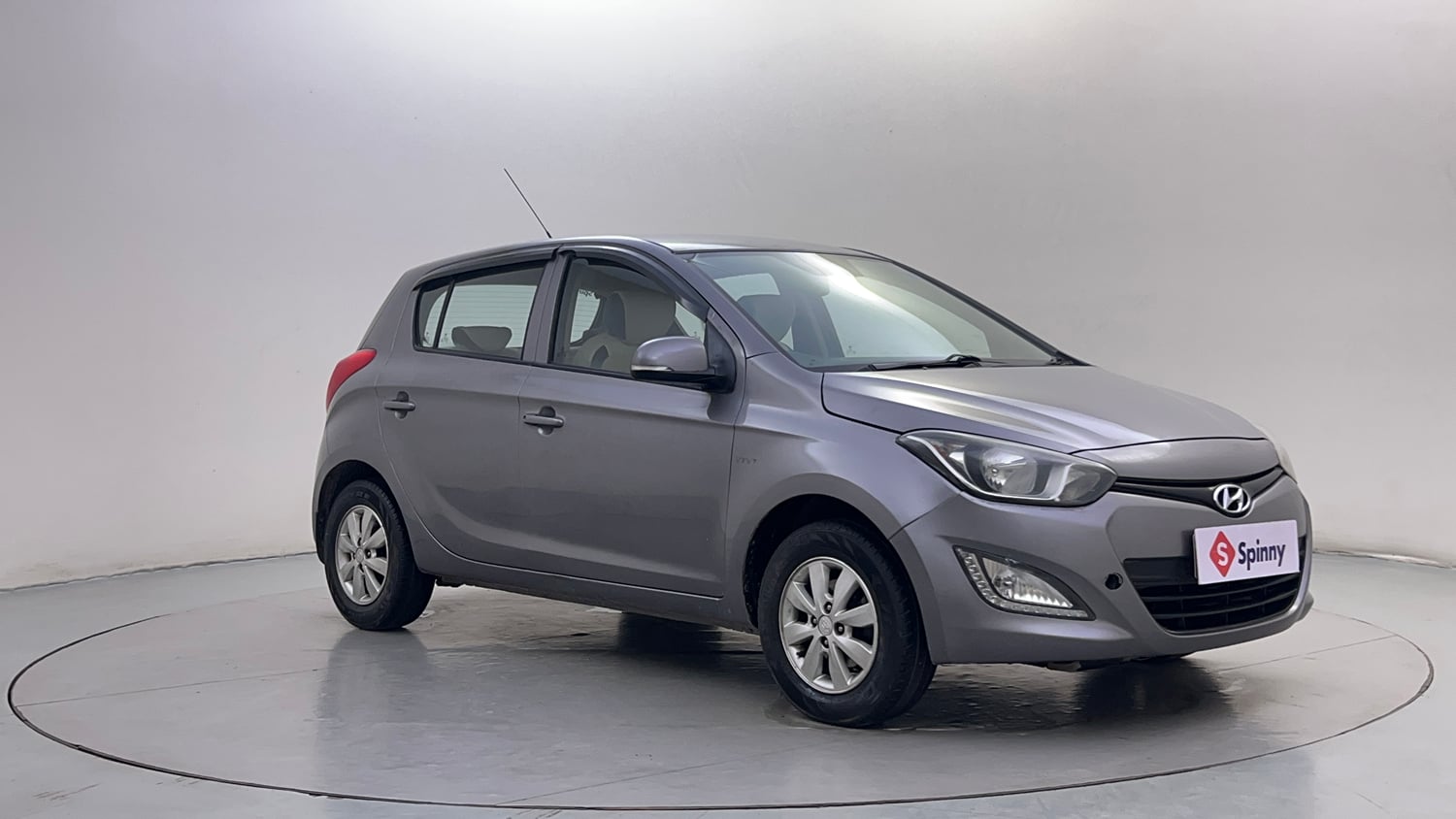 Used 2014 Hyundai i20 Sportz 1.2 Petrol Manual exterior RIGHT FRONT CORNER VIEW