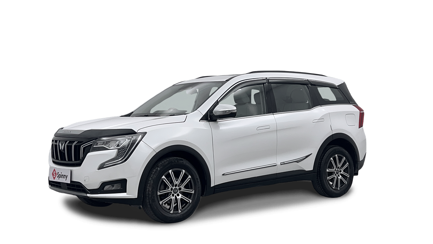 Used 2022 Mahindra XUV700 AX 7 Petrol MT 7 STR Petrol Manual Image
