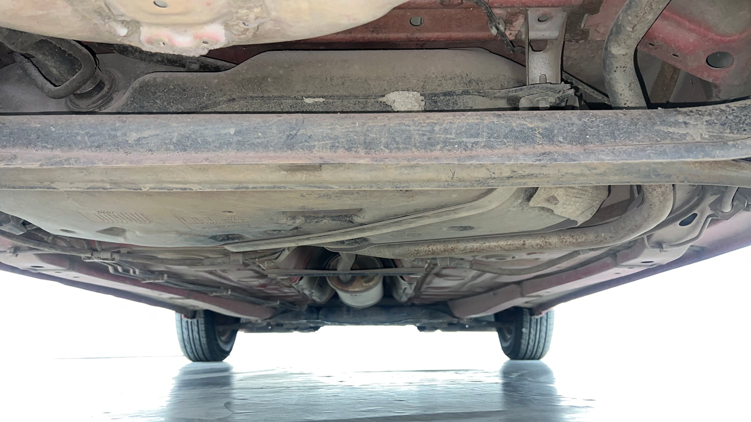 Used 2020 Maruti Suzuki Swift LXi Petrol Manual extra REAR UNDERBODY VIEW (TAKEN FROM REAR)