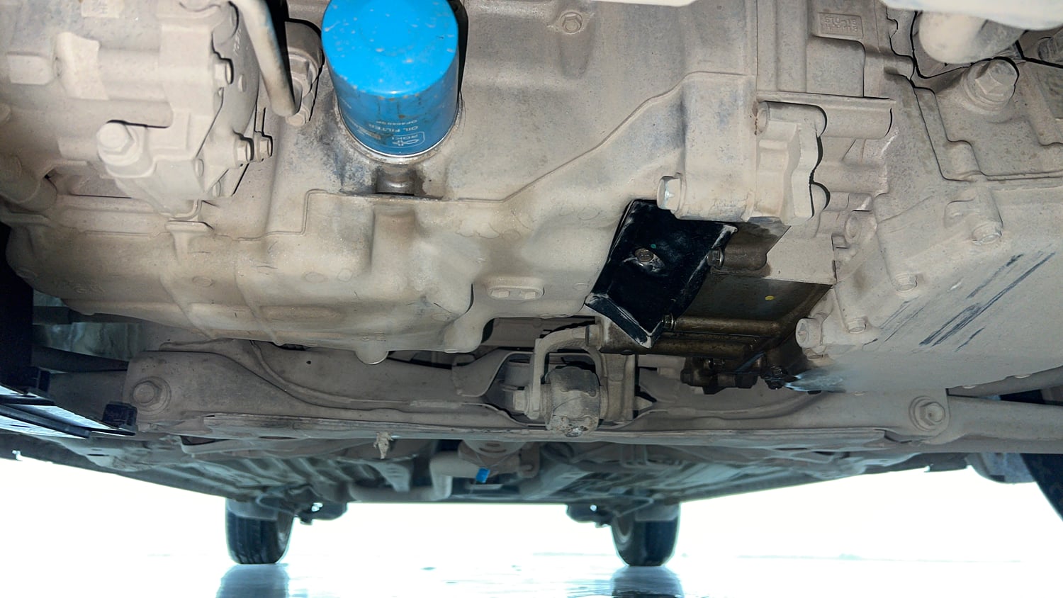 Used 2023 Honda Amaze VX 1.2 Petrol CVT Petrol Automatic extra FRONT LEFT UNDERBODY VIEW