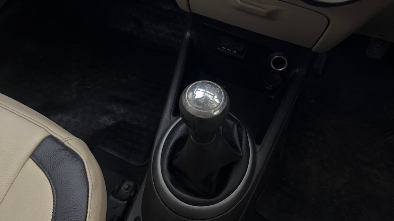 Used 2014 Hyundai i20 Sportz 1.2 Petrol Manual interior GEAR  KNOB VIEW