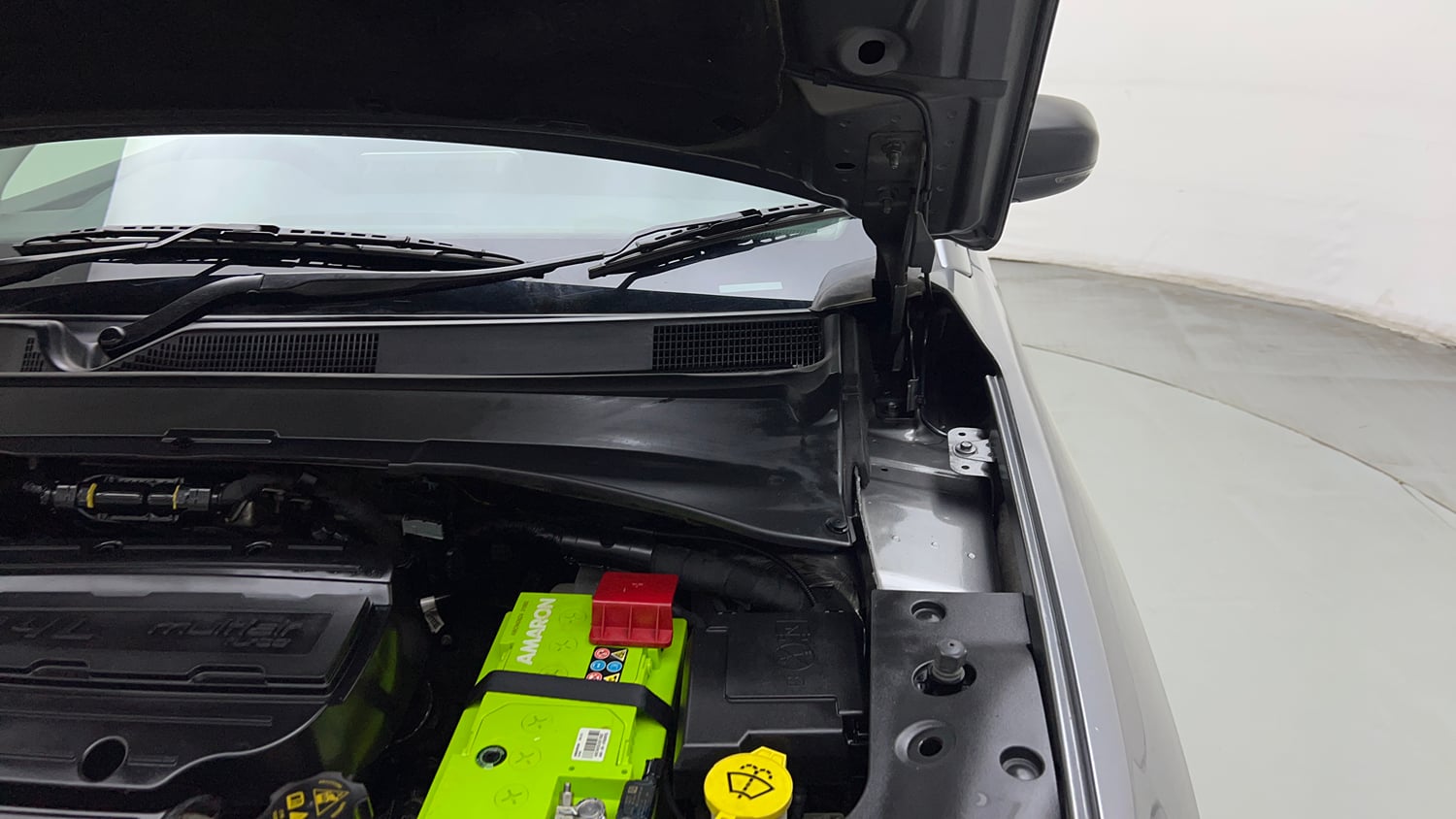 Used 2022 Jeep Compass Sport 1.4 Petrol Petrol Manual engine ENGINE LEFT SIDE HINGE & APRON VIEW