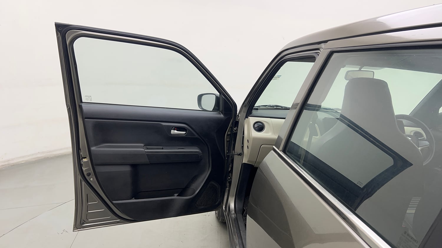 Used 2024 Maruti Suzuki Wagon R VXI 1.0 Petrol Manual interior LEFT FRONT DOOR OPEN VIEW